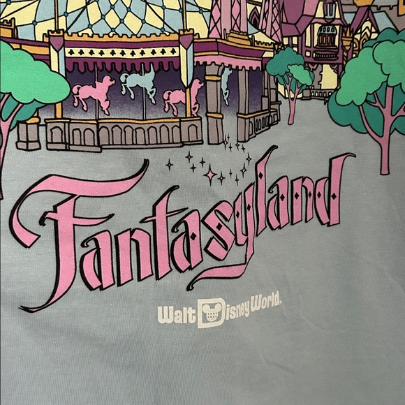 NWT Unisex Disney Parks Fantasyland Short Sleeve T-Shirt Baby Blue Size XL - Picture 8 of 8